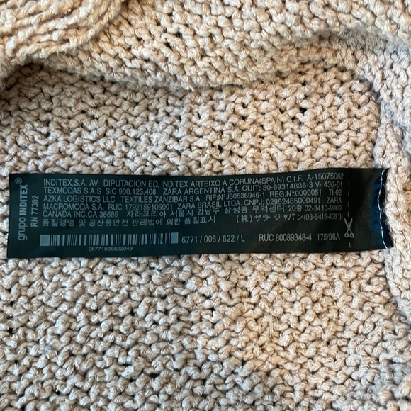 Zara Oversized V-Neck Distressed Sweater - Picture 8 of 11